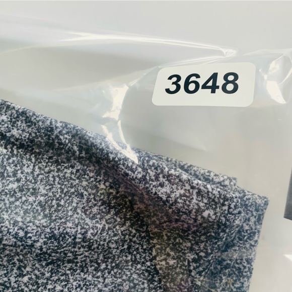 lululemon Wunder Under High Rise Crop Leggings Navy Blue Size 6 - Picture 13 of 13